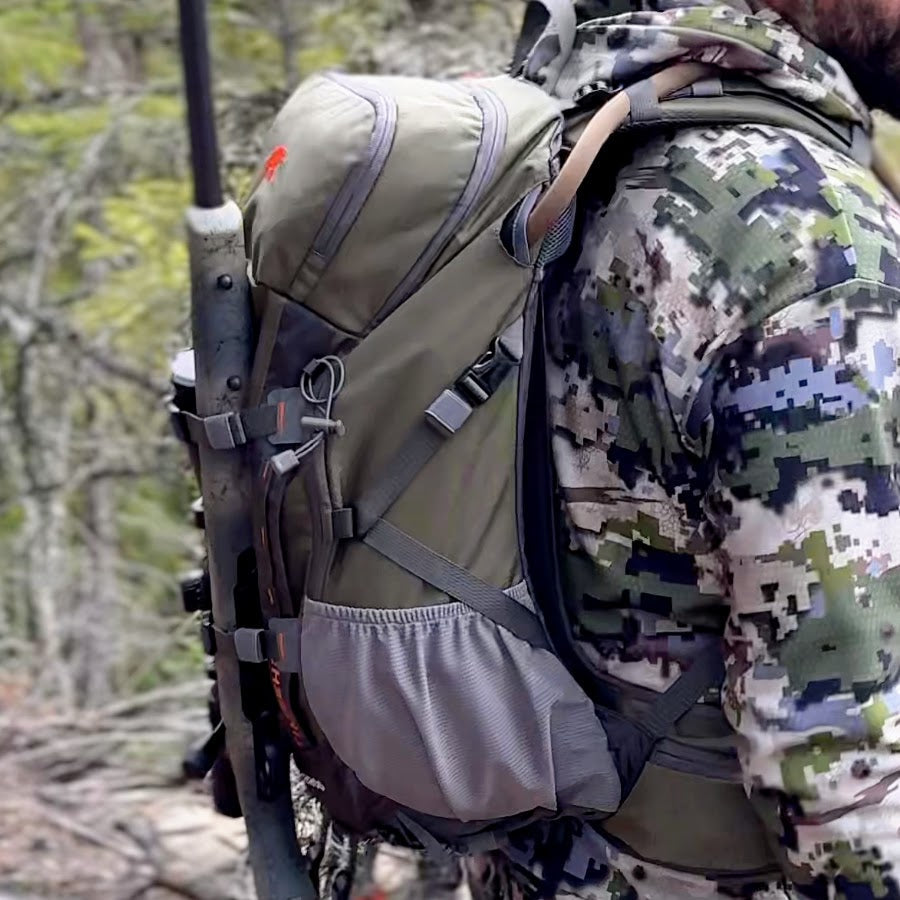 Tracker 2200 Pack